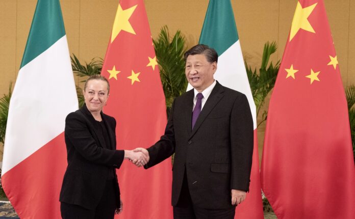 Il Primo Ministro italiano arriva in Cina per la sua prima visita ufficiale – Respublika.lt