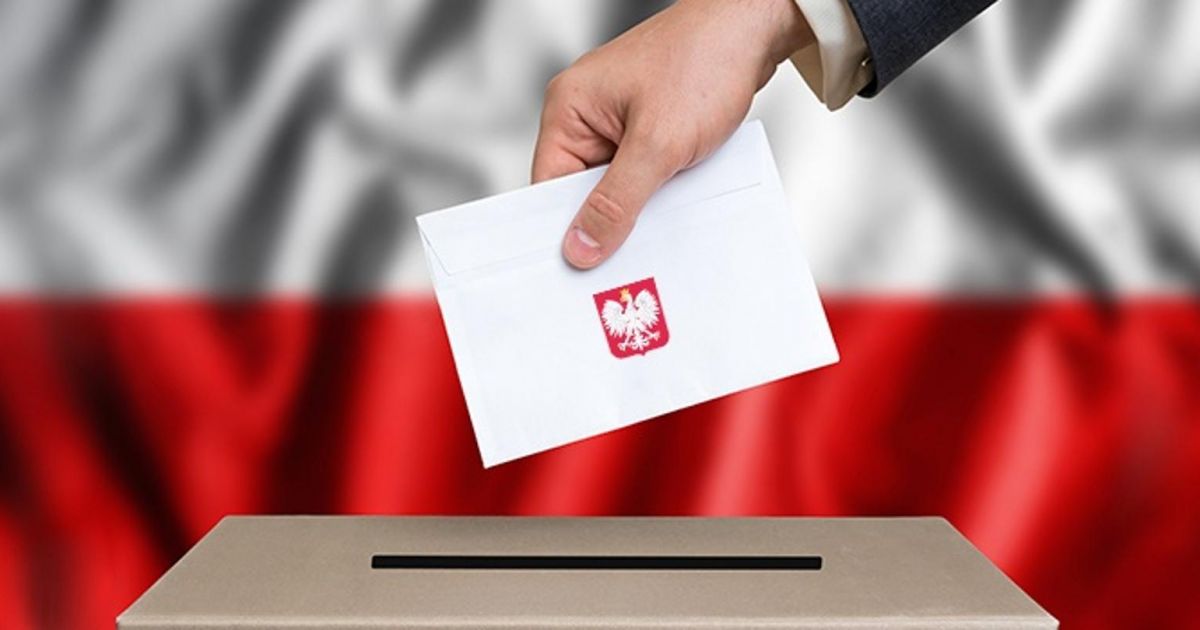 W Lenkijoje odbywają się referenda dotyczące wyborów parlamentarnych – Respublika.lt