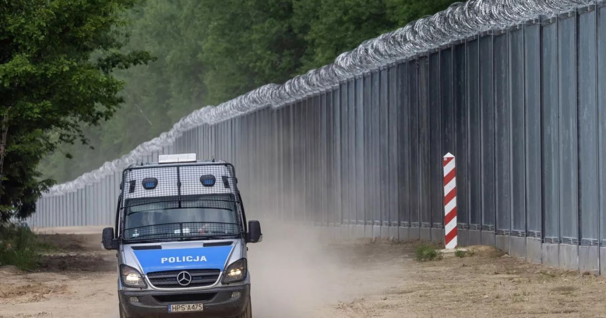 Polski premier zapowiedział utworzenie strefy buforowej na granicy z Białorusią – Respublika.lt