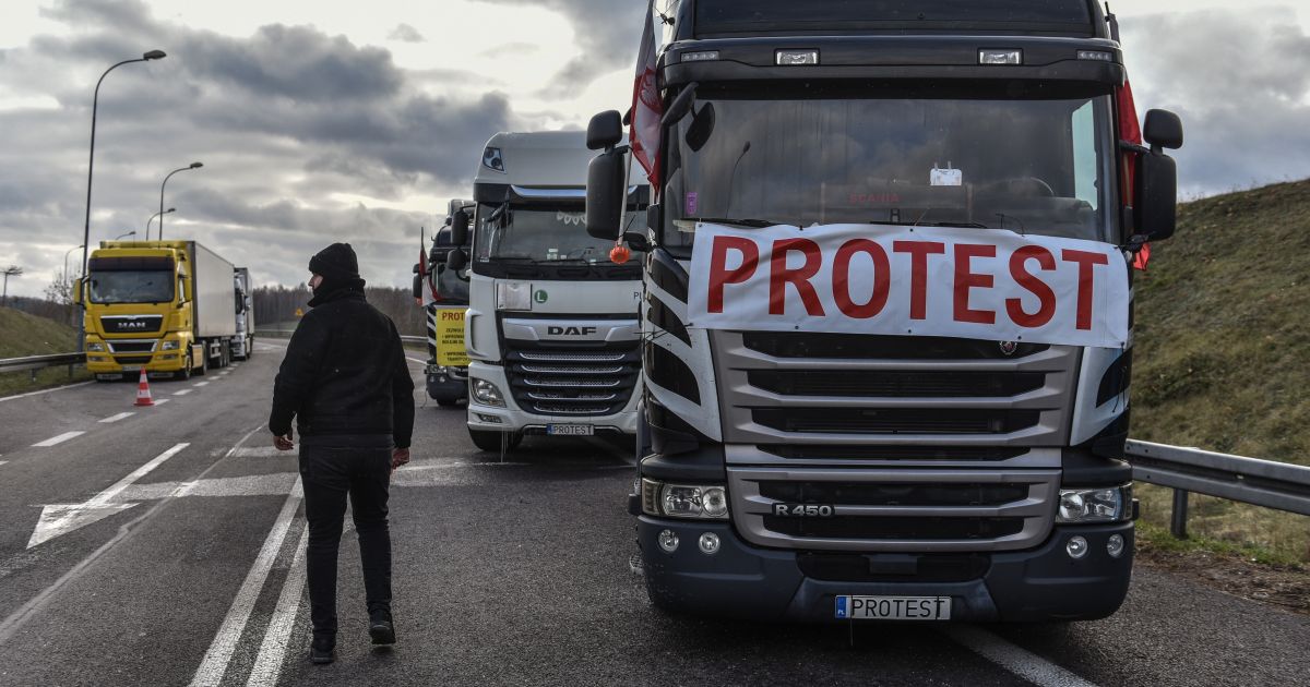 Komisja Europos potępiła Polskę za protesty na Ukrainie – Respublika.lt