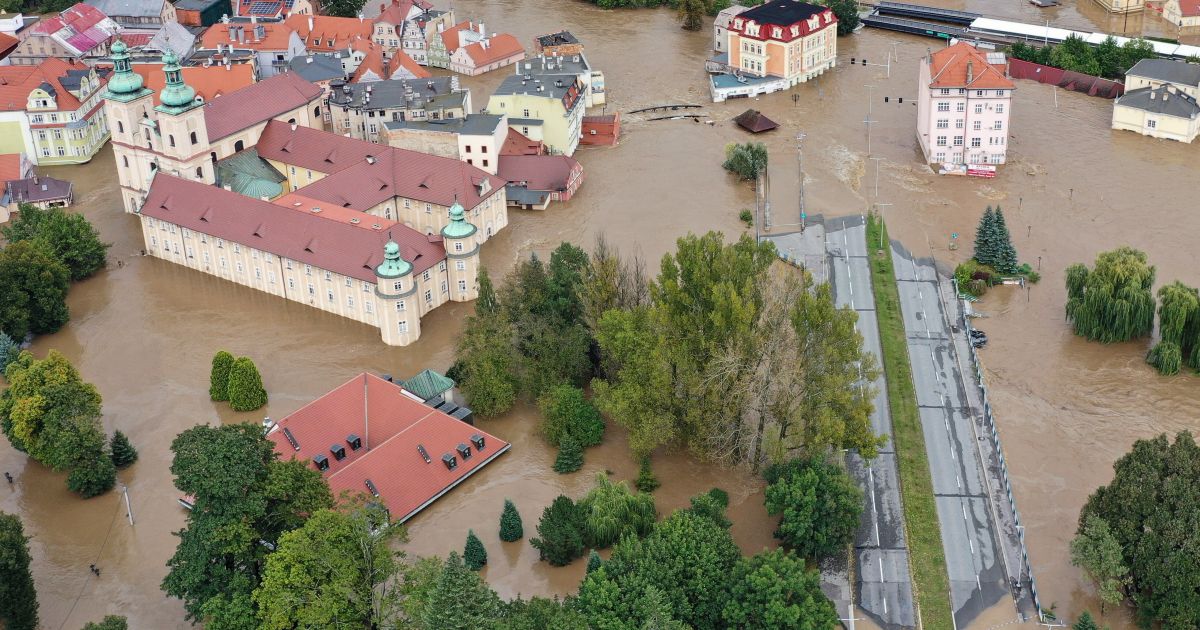 Litwa wyśle ​​ekipę ratunkową i materiały do ​​Polski dotkniętej deszczami i powodziami – Respublika.lt